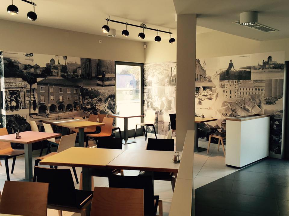 Fekete-Sas Gyorsétkezde - Esztergom, Kölcsey út 17.